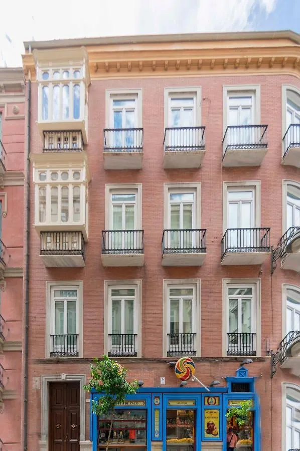 INMálaga Santos Suites 2 0*,  Spagna